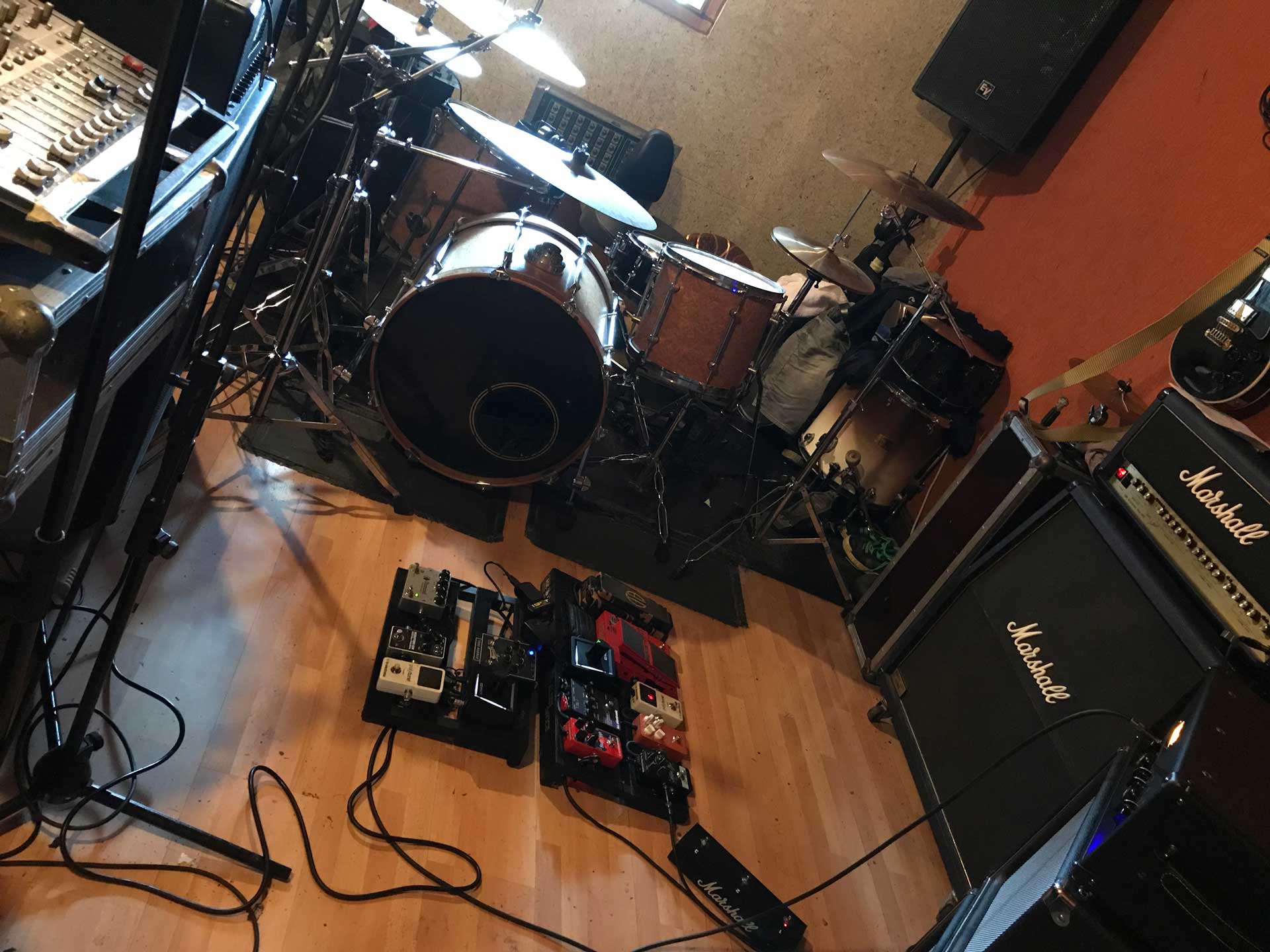 empty alt